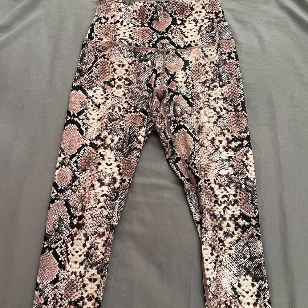 Evolution creation high rise 7/8 rights snake print